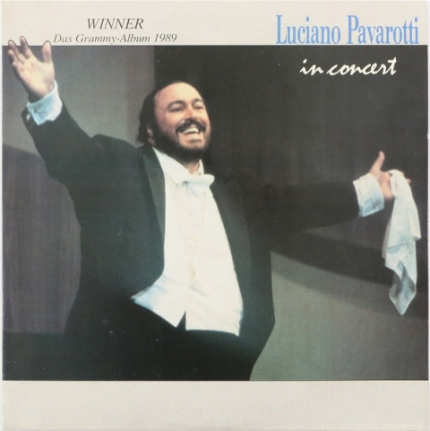 LUCIANO PAVAROTTI- In Concert
