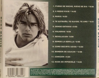 RICKY MARTIN- A Medio Vivir