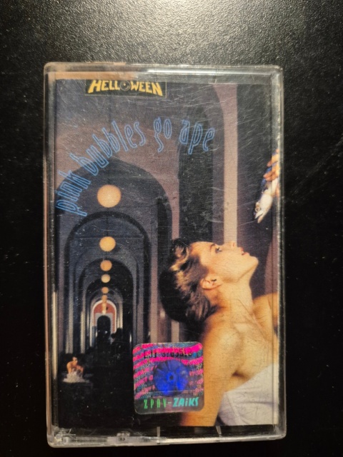HELLOWEEN- Pink Bubbles Go Ape