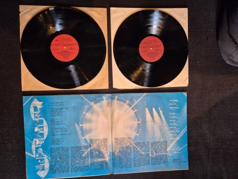 PINK FLOYD- Delicate Sound Of Thunder