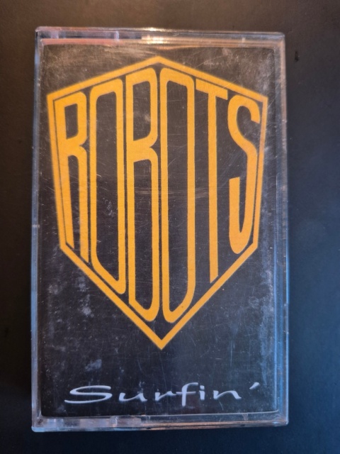 ROBOTS - Surfin'