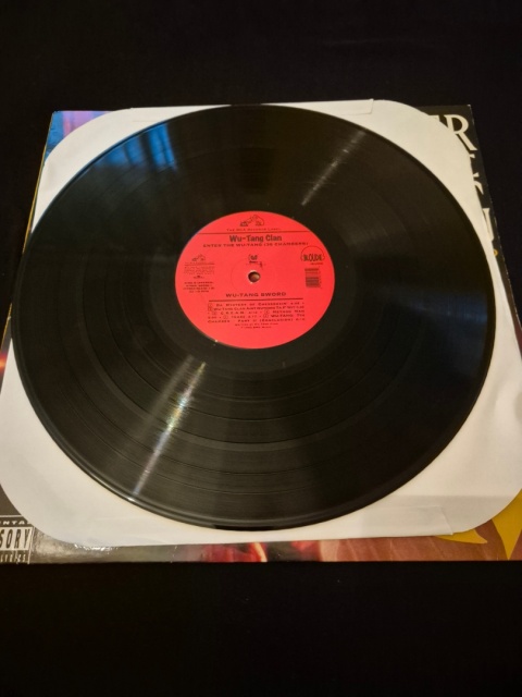 WU-TANG CLAN- Enter The Wu-Tang (36 Chambers)