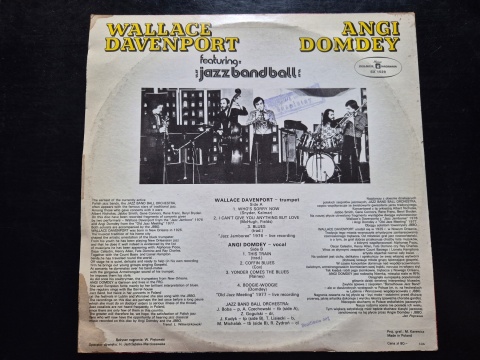 WALLACE DAVENPORT/ANGI DOMDEY