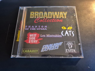 STARLITE ORCHESTRA & SINGERS- Broadway Collection