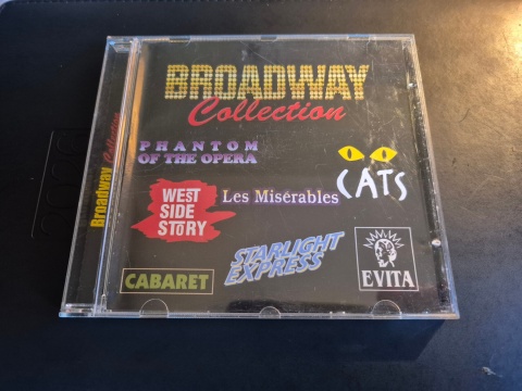 STARLITE ORCHESTRA & SINGERS- Broadway Collection